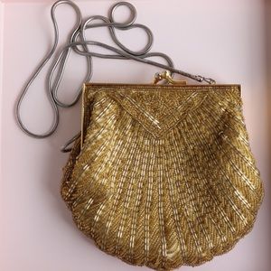 Vintage gold beaded seashell purse